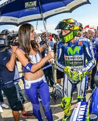 Pin By Poetrysolo 46 On Valentino Rossi Umbrella Girl Motogp Racing Girl Grid Girls