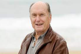Robert Duvall Jokes About Being 90: 'I Don't Know If I Love Any of It'