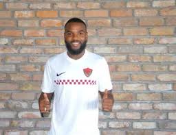 Career stats (appearances, goals, cards) and transfer history. Hatayspor A Ilk Imza Aaron Boupendza Dan Korfez Gazetesi