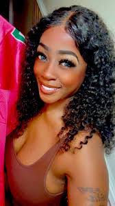 Janette Farley's Instagram, Twitter & Facebook