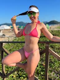 Fatal Model: por que site de acompanhantes investe no futebol?