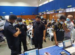 Berikut dikongsikan panduan cara semak saman jpj, polis trafik (pdrm) atau aes secara online dan sms. Polis Johor Keluar 262 272 Saman Kepada Warga Asing Utusan Digital
