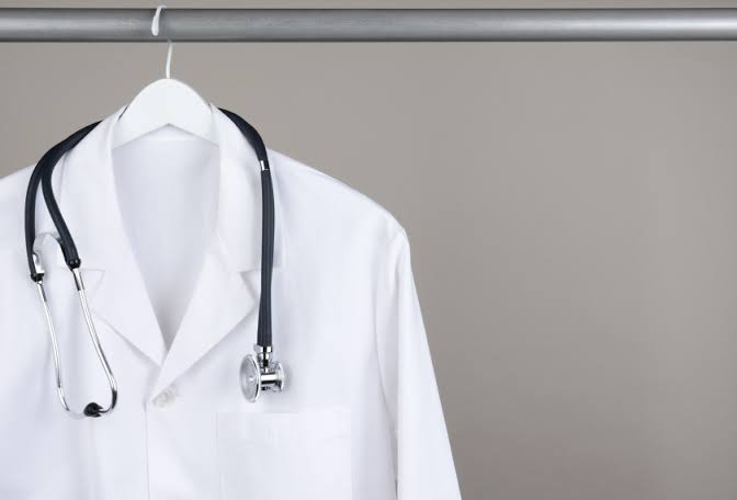 Why White Coats Should Be Optional | Voices for Safer Care