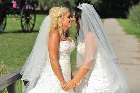 'vandaag 6 jaar getrouwd met de liefde van mijn leven. Samantha Steenwijk On Twitter Vandaag 7 Jaar Getrouwd Met Deze Draak Kun Je Eigenlijk Ook Te Veel Van Iemand Houden