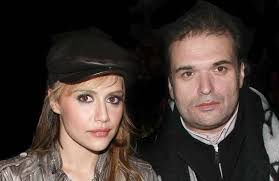 Brittany murphy and simon monjack. E News On Twitter After Brittany Murphy S Sudden Death Her Husband Simon Monjack Said You Want To Know What Broke Brittany Murphy S Heart Hollywood Broke Brittany Murphy S Heart Months Later He Died