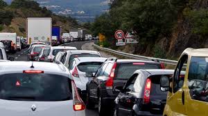 De oostenrijkse minister sobotka van binnenlandse zaken (rechts) en dat heeft de oostenrijkse minister van binnenlandse zaken wolfgang sobotka vrijdag laten weten, meldt persbureau afp. Hoe Druk Wordt Het Op De Weg Deze Verkeerskalenders Kunnen U Helpen Max Vandaag