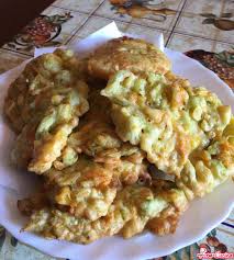 Lavateli velocemente, lasciandoli asciugare su un panno da cucina pulito. Fiori Di Zucca E Zucchine In Pastella Bimby Una Rosa In Cucina