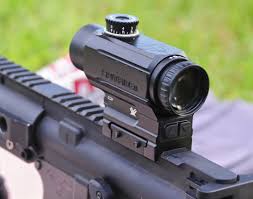 The spitfire ar prism scope is designed to be used in close to medium ranges while quickly switching between targets making this a great optic for home defense or competition use. Vortex Spitfire Ar Prism Review Gunsamerica Digest