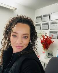 Misti Lee's Instagram, Twitter & Facebook