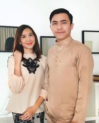 Ia merupakan orang termuda yang pernah menjadi raja permaisuri agong (ratu) malaysia. Bukan Kongsi Perkara Jahat Pun Harris Alif Enggan Berahsia Hal Hubungan Bersama Intan Ladyana Nota Kata