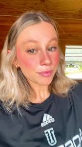 Kristin Stern's Instagram, Twitter & Facebook