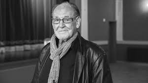Herbert köfer, einer der bekanntesten schauspieler der ddr und auch nach dem mauerfall erfolgreich, ist am samstag im alter von 100 die arbeit halte ihn jung, hatte er immer wieder betont. Fwva62wwgvnsqm