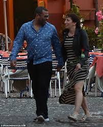 When peretti arrived at los angeles international airport to embark on her honeymoon with husband jordan peele, he was told he couldn't get on the flight. Jordan Peele And Chelsea Peretti Finally Enjoy Italian Honeymoon After Passport Snafu Daily Mail Online