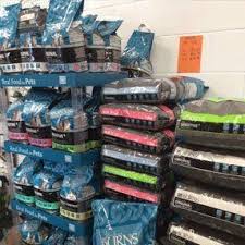 I had had a bad experience with a big box pet store grooming but i knew jd did an amazing job on the dogs so decided to try it out. Quality Dog Food And Cat Food From Stockfeed Of Beccles Pet Supplies