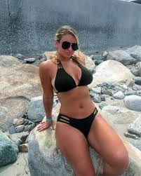 Emily Katz : rbigtitsinbikinis