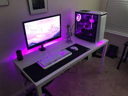 Keeping It Clean And Simple Gaming Desk Setup Gaming Room Setup Video Game Rooms