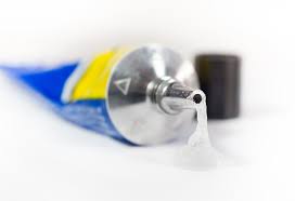 To use vegetable oil for super glue you need to take the oil in a piece of cloth and simply then rub your skin with the cloth for a two minutes. How To Get Super Glue Off Your Hands
