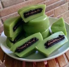 Kemudian tuang satu sendok adonan. 4 Macam Olahan Kue Dari Bahan Tepung Hunkwe Enak Mudah Dan Sederhana Iniresep Com Makanan Ringan Gurih Resep Kue Makanan