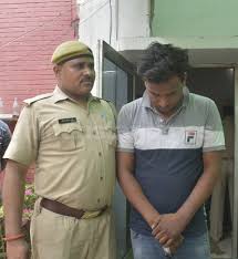 :para7.5 in 2015, sanctioned strength of delhi police was 84,536 (including i.r. Ghaziabad Police Arrest A Man Wears Delhi Police Uniform And Robbed People Contentgarden