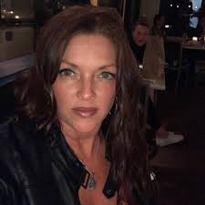 Jill Schultz's Instagram, Twitter & Facebook