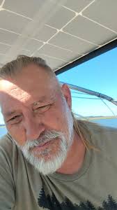 Hi all! Quick update, I made it to Kauai!! From my last post I got asked to  be the support yacht for The World's Toughest Row and now here I am,  Yeeeew!!!