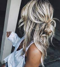 Good Hair Days Wondering What My Normally Messyhair Is Going To Be Like In Croatia Is It Humid Hidden Messy Hairstyles Hair Styles Short Hair Styles