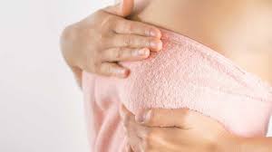 Jangan kaget saat mendapati berbagai keanehan mulai terjadi payudara perubahan payudara saat hamil adalah hal lumrah yang sering terjadi. Bahaya Benjolan Di Payudara Pada Ibu Menyusui Kumparan Com