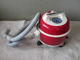 昭和レトロな掃除機