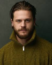 Austin Grant's Instagram, Twitter & Facebook