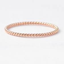 12 Elegant Rose Gold Wedding Bands Intimate Weddings Small Wedding Blog Diy Wedding Ideas For Small And Intimate Weddings Real Small Weddings Wedding Rings Rose Gold Rose