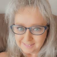 1200+ perfiles de «Shelly»