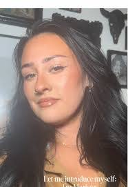 Marissa Record's Instagram, Twitter & Facebook