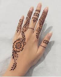 The iraqi henna party featured its own distinct dress, cuisine, music, and dance. 20 Simple Mehndi Design Ideas To Save For Weddings And Other Occasions Henna Tattoo Designs Simple Henna Tattoo Designs Simple Henna Tattoo