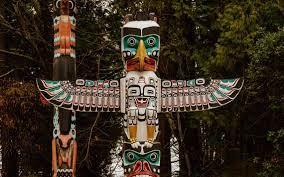 May or may not work Absolutely Inappropriate Sports Team Totem Poles Draw The Ire Of Native American Activists Duluth News Tribune