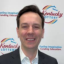 Travis Ragsdale's Instagram, Twitter & Facebook