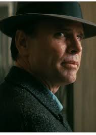 Boleh jadi tak Dean Domino dari New Vegas masih hidup dan akan muncul jumpa  pelakon bersama dia, Cooper Howard, dalam siri TV Fallout musim 2? :  r/Fallout