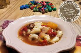 Dossier 54 éléments 50 recettes à la mijoteuse. Soupe A La Mijoteuse Aux Tortellinis A La Courge Et A La Saucisse Au Bout De La Langue