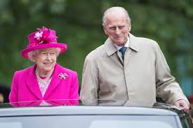 La regina elisabetta e il principe filippo festeggiano oggi 72 anni di matrimonio, rimarcando «la regina indossa la corona, ma suo marito indossa i pantaloni. Rende Tutto Perfetto La Regina Elisabetta Sul Marito Filippo Dopo Un Matrimonio Durato 73 Anni City Roma News