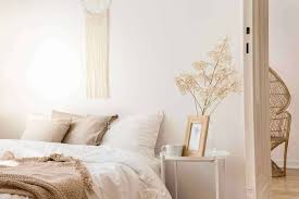 How to wear beige with your column of colour. 12 Ways To Use Light Beige Paint In Your Home Diy Painting Tips