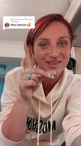 Elisha Holland's Instagram, Twitter & Facebook