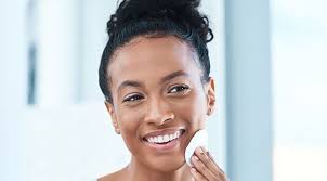 The most stubborn comedone on the edge of my. Oil Cleansing Method Anleitung Furs Abschminken Mit Ol Nivea