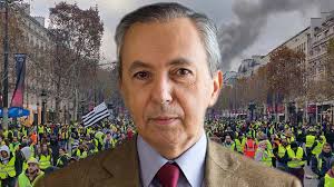 300 personnes de tout le département ont été mobilisées au plus fort de la journée. Bruno Megret Les Gilets Jaunes Devraient Exiger La Fin Du Mondialisme Economique Et Migratoire Polemia
