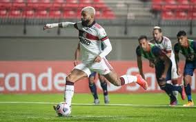 O flamengo tem a chance de abrir o placar em bragança. Torcedores Do Flamengo Ironizam Eliminacao Do Palmeiras E Indicam Curso De Penalti Do Gabigol Veja Reacoes Flamengo Coluna Do Fla