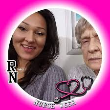 Visiting a big tree in Kewanee, Illinois