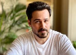 She has got a cupboard full of bags. Emraan Hashmi To Star In A Slice Of Life Dramedy Titled Sab First Class Hai Bollywood News Bollywood Hungama