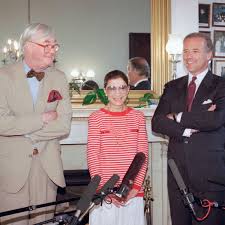 Если к имени рут в английском добавить букву т, получится слово истина (ruth и truth). Ruth Bader Ginsburg Helped Shape The Modern Era Of Women S Rights Even Before She Went On The Supreme Court