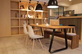 我們的家庭重心以這個大餐桌兼工作桌為主 by phiphi wang decomyplace projects interior home home decor