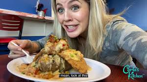 Carla's Kitchen: Peewee's Crabcakes