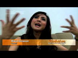 Hasil gambar untuk wiwid gunawan hot