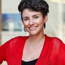 Amy Moen's Instagram, Twitter & Facebook